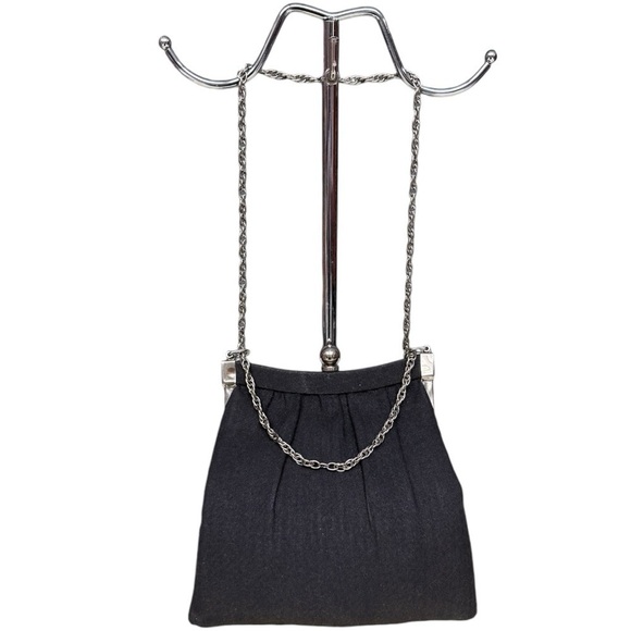 Vintage Black Pleated Clutch with Adjustable Chain Kiss Lock Evening Bag - Picture 6 of 12